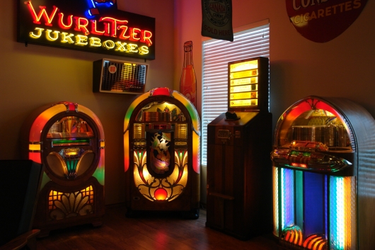 Return to Juke Boxes